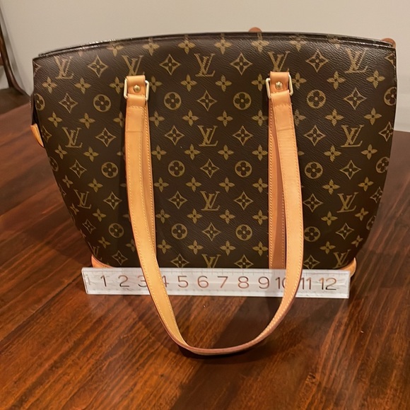 Pristine Louis Vuitton Business Tote - Picture 13 of 13